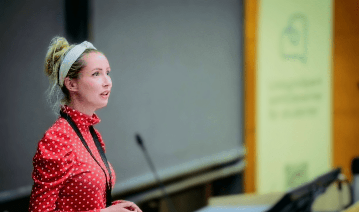 Image showcasingLindsay de Wal as main speaker at an international conference for chaplaincy